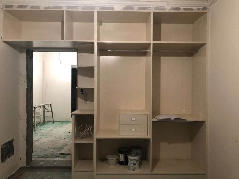 家裝柜子是請木工打柜子好還是全屋定制柜子好,哪種更劃算 家裝柜子是請木工打柜子好還是全屋定制柜子好,哪種更劃算